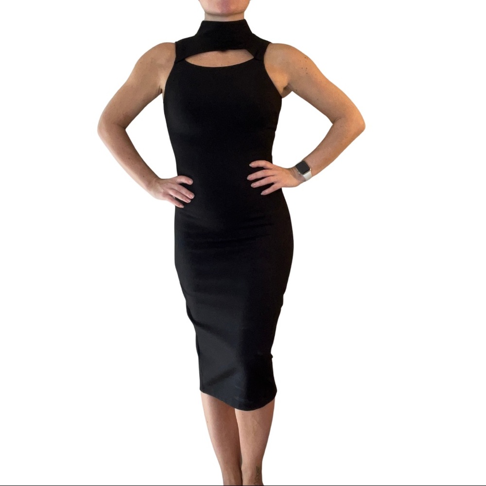 Nwt- Le Chateau- Black cocktail Dress with Cutout✨